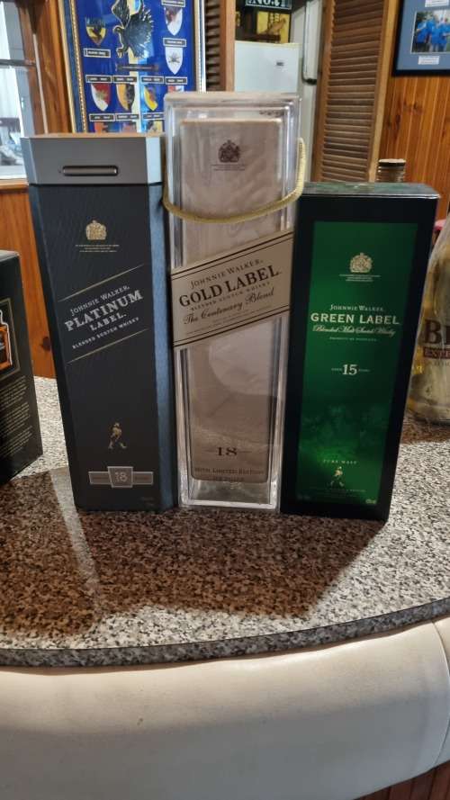 JONNIE WALKER PLATUIM, GOLD, GREEN LABEL